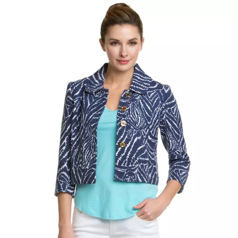 NWOT Lilly Pulitzer Blue and White Beauford Blazer